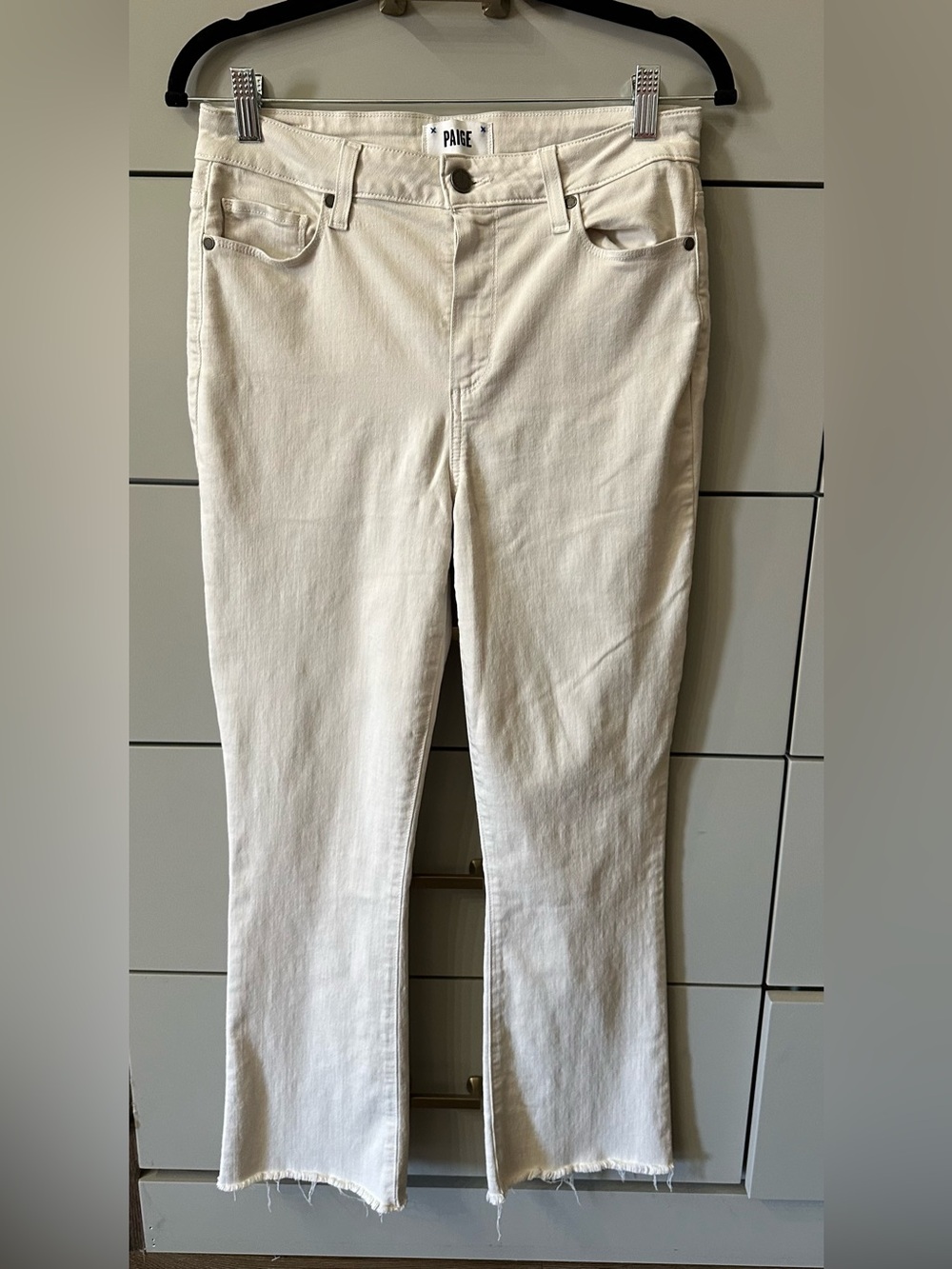 PAIGE Rory Crop Flare Jeans in Neutral Off-White Size 29